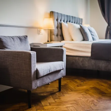 Angel House Apart Otel Krakow