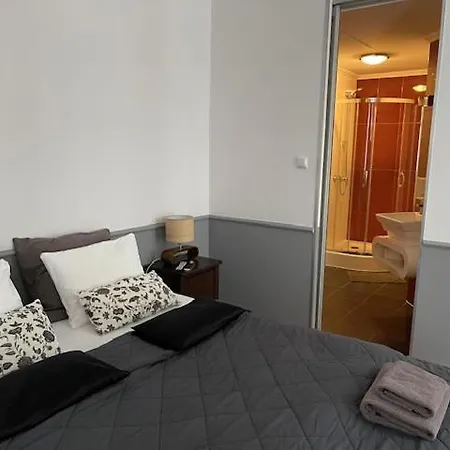 Angel House Ξενοδοχείο με διαμερίσματα 3*