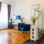 Angel House Апарт-отель Краков