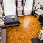 Angel House 3*