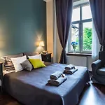 Angel House Апарт-отель Краков