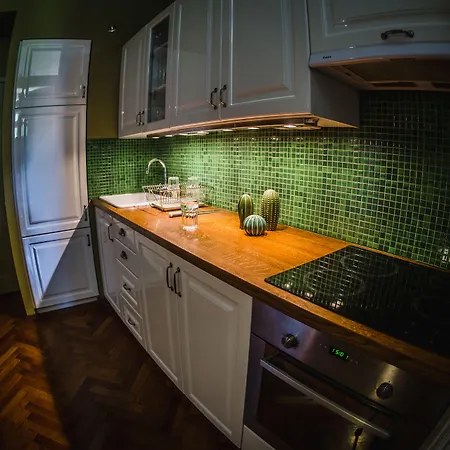 Hotel apartamentowy Angel House 3*