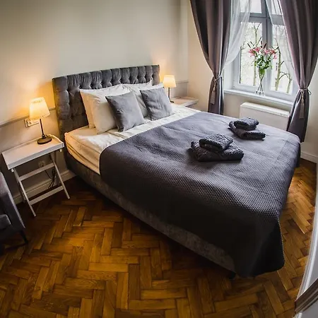 Angel House Lägenhetshotell Kraków